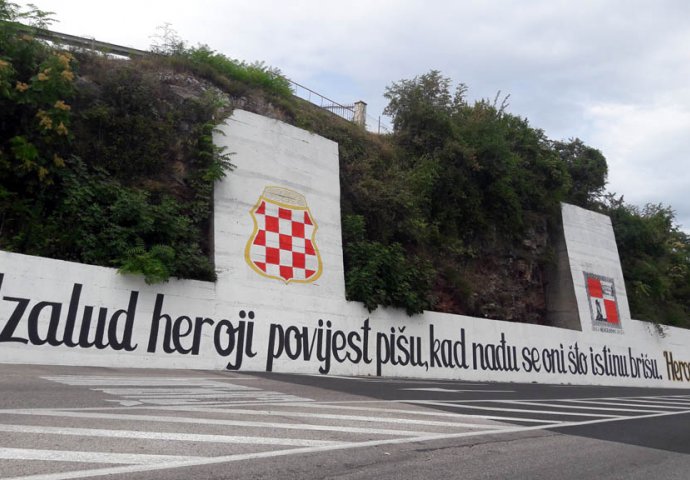 Uvredljivi grafit koji veliča tzv. Herceg Bosnu još nije uklonjen!