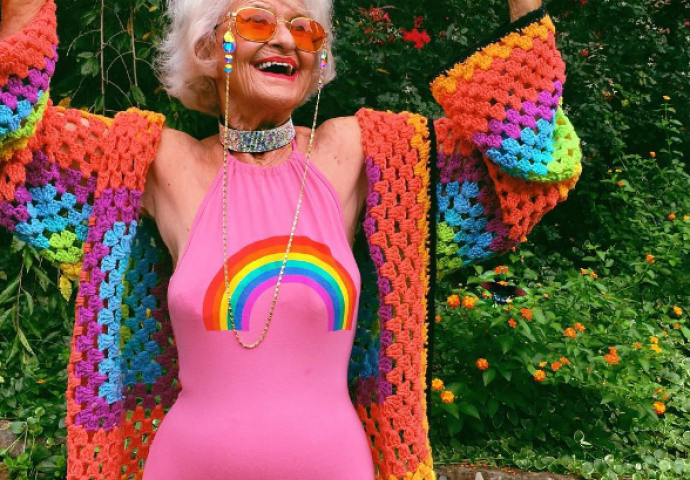 Naziva se "zločestom bakicom" i ima preko 2 miliona pratitelja na Instagramu 