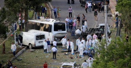 Turska: Šest osoba poginulo u eksploziji autobombe