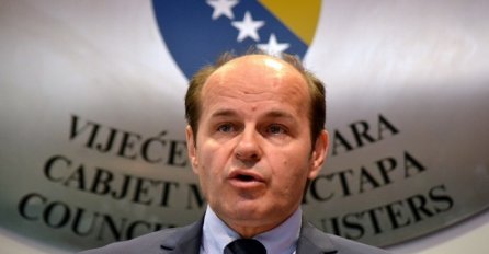 Osmanović: Referendum o Danu RS-a izazvat će seriju drugih izjašnjavanja građana