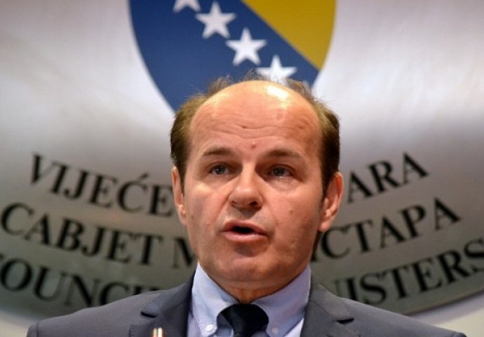 Osmanović: Referendum o Danu RS-a izazvat će seriju drugih izjašnjavanja građana