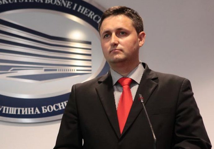 Šta su rekli o referendumu o Danu RS...