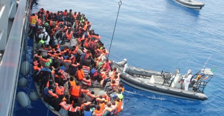 Iz Sredozemnog mora spašena 534 migranta, izvučena tijela pet utopljenika