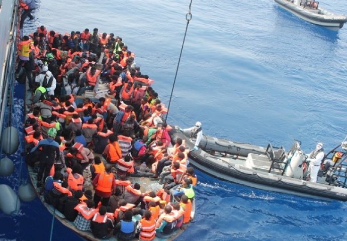 Iz Sredozemnog mora spašena 534 migranta, izvučena tijela pet utopljenika