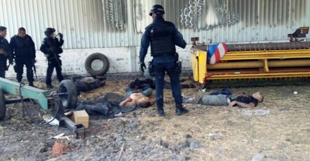 Meksiko: Pobili 22 osobe pa podmetnuli oružje da izgleda kao obračun