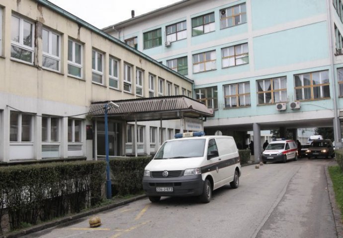 Ženska osoba skočila sa krova Kantonalne Bolnice u Zenici