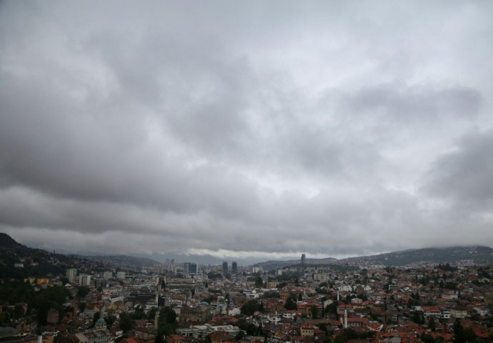 Jesen nam stiže prije vremena: Kiša, pljuskovi i grmljavina [FOTO]