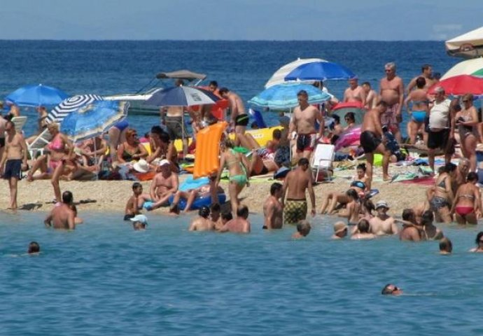 Hrvatska od turizma inkasirala 8 milijardi eura