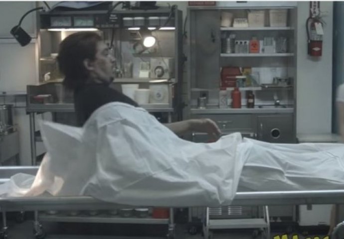 Došli u mrtvačnicu na razgovor za posao, a onda se čovjek probudio iz mrtvih! (VIDEO)
