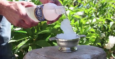 GENIJALAN TRIK:  Da li ste znali da OVO možete uraditi sa bocom vode? (VIDEO) 