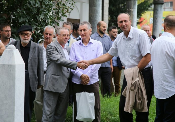 21. godišnjica od smrti Avde Palića: Pregovori sa ratnim zločincima završili su kobno [FOTO]