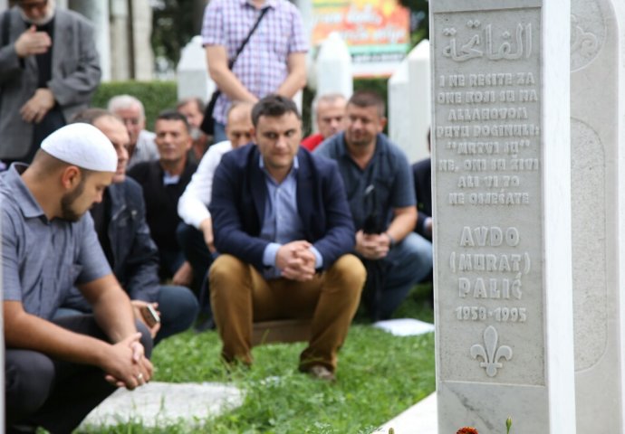 21. godišnjica od smrti Avde Palića: Pregovori sa ratnim zločincima završili su kobno [FOTO]
