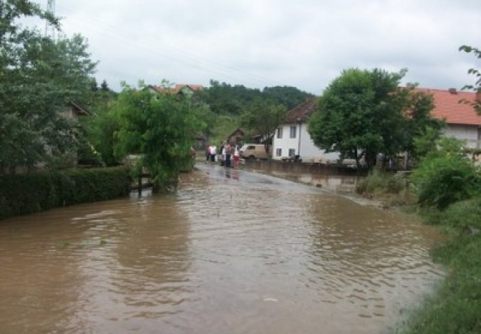 Preduzete hitne mjere odbrane od poplava u općini Tešanj