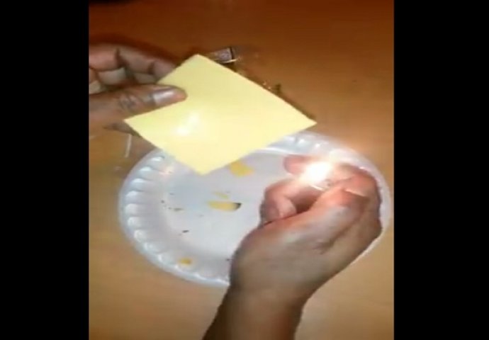 Roditelji obratite pažnju: Pogledajte šta se desi kada pokušate zapaliti sir (VIDEO)