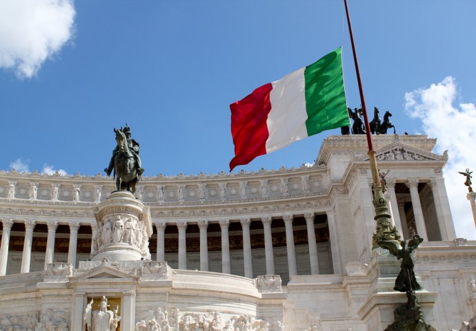 Dan žalosti u Italiji, skoro 300 poginulih u zemljotresu