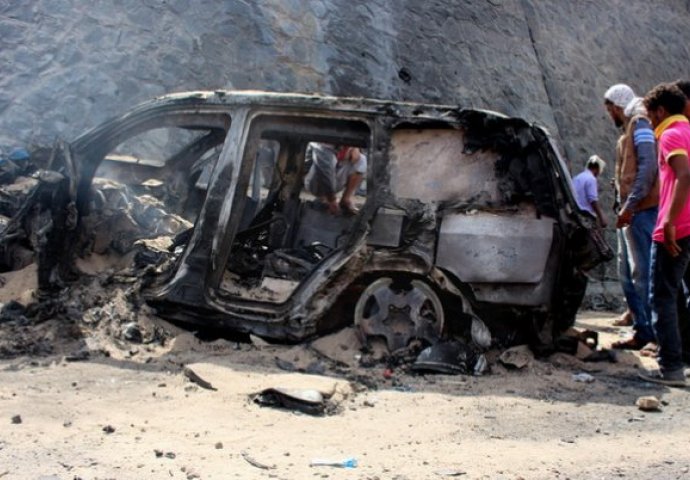  U samoubilačkom napadu u Jemenu poginulo 45 osoba 