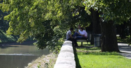 Toplo vrijeme izmamilo građane Sarajeva u prirodu