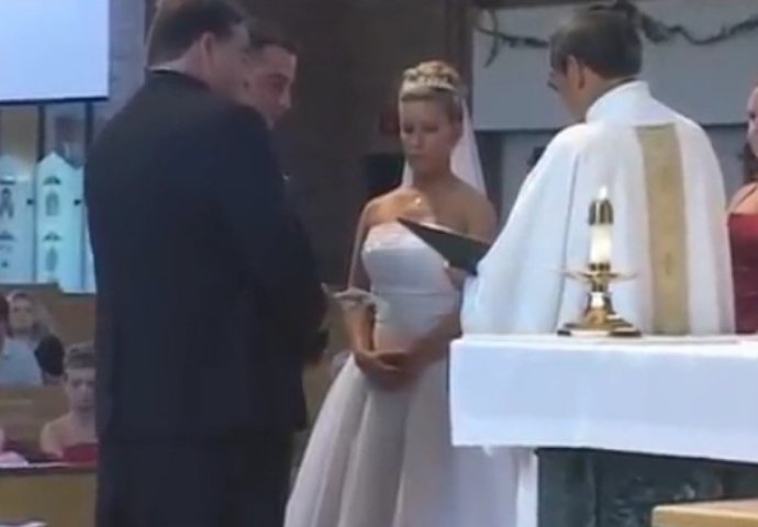 Bila je to sasvim normalna svadba, a nastavak je nasmijao milione! (VIDEO)