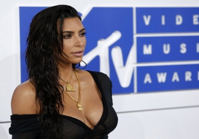 Snimak koji je promijenio sudbinu najpoznatije starlete: Kim Kardashian prvi put u medijima! (VIDEO)
