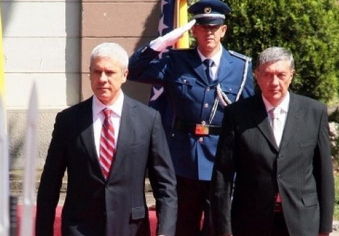 Pogledajte kako su predstavnici RS-a godinama išli po pamet u Beograd