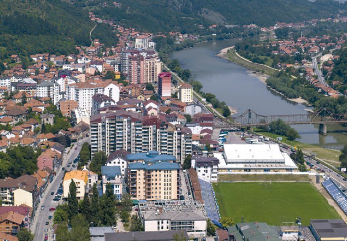 Bošnjački đaci iz Zvornika sutra kreću na nastavu, učit će bosanski jezik