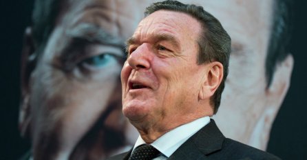 Gerhard Schröder: Evropi potrebna jaka Rusija 