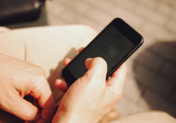 Urnebesno! 7 ženskih odgovora na muškarčevo ignoriranje SMS poruke