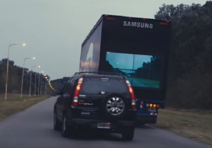 Providni kamioni: Da li ćemo ovako preticati kamione u budućnosti? (VIDEO)