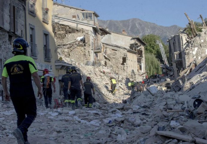 Novi snažni potresi u Italiji!