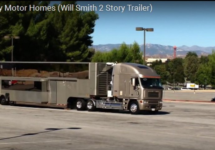 Na prvi pogled izgleda kao običan kamion, ali kad pritisnete dugme,  sve se mijenja! (VIDEO)