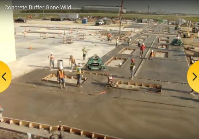 Hit na društvenim mrežama: 15 građevinskih radnika pokušava zaustaviti mašinu (VIDEO)
