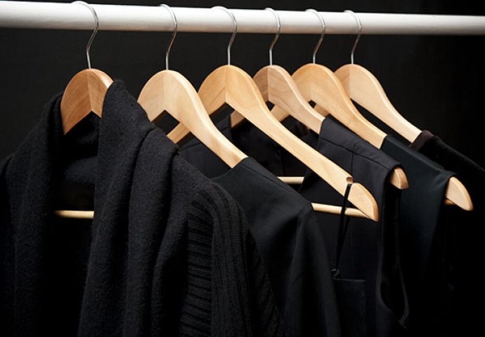 Izblijedila crna odjeća je prošlost: Ovaj trik vraća prvobitnu boju 