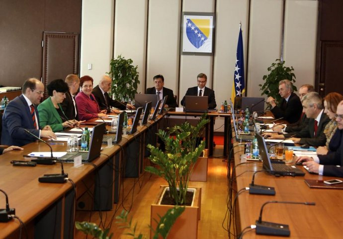 Vanredna sjednica Vijeća ministara BiH: Donesena odluka o povlačenju prve tranše kredita MMF-a