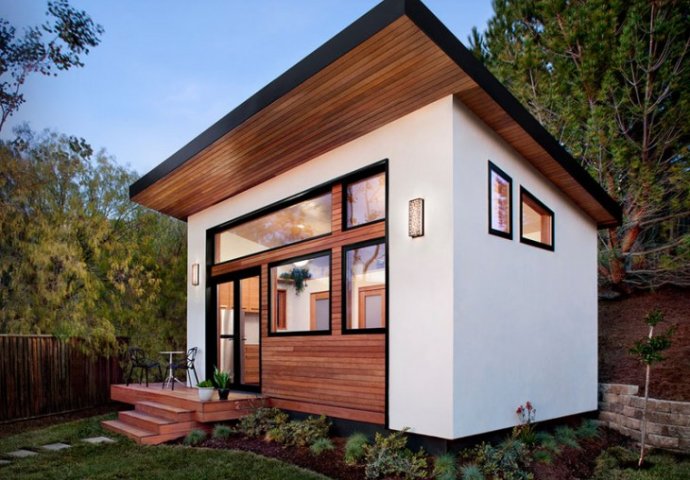 Ova malena kuća izgleda savršeno, ali kada pogledate unutrašnjost ostat ćete bez riječi 