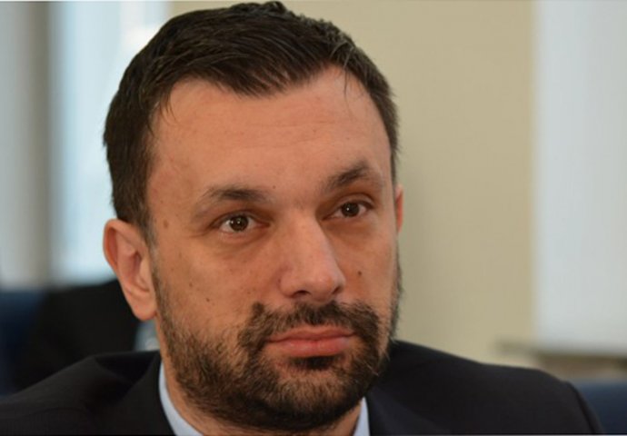Novinska agencija Patrija uputila otvoreno pismo Elmedinu Konakoviću
