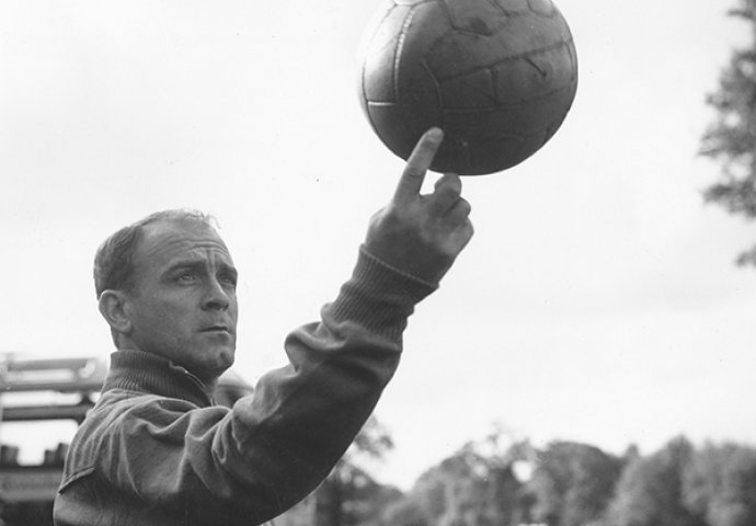 Najpoznatijih sedam fudbalera koji su igrali za više reprezentacija