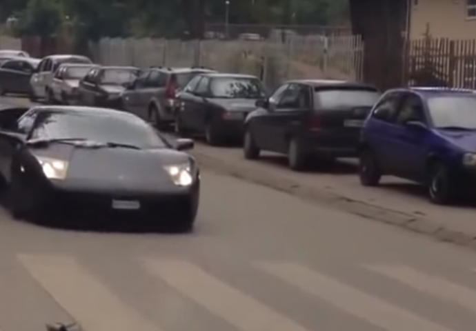 Najskuplji vozni park ikad: Tako je to kad se ženi šef albanske mafije (VIDEO)