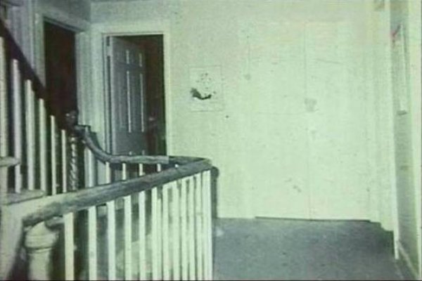 zlokoban-hodnik-koji-vodi-u-dve-spavace-sobe-0