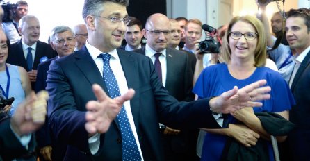 Na izborima u Hrvatskoj HDZ osvojila najviše glasova, Plenkoviću 7 mandata više od Milanovića  
