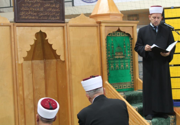 Bajram namaz u Mostaru klanjan u 41 džamiji i mesdžidu