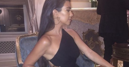 Kardashianka se slikala u seksi haljini i otkrila da ne nosi gaćice (FOTO)