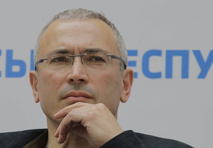 Panika u Moskvi, na potezu tajkun Hodorkovski!