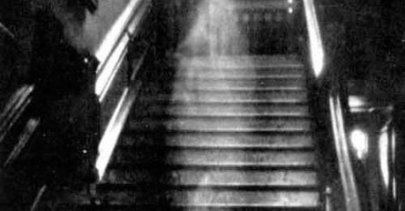 Ove fotografije dokazuju da duhovi postoje: Usuđujete li se pročitati priče koje stoje iza njih? 