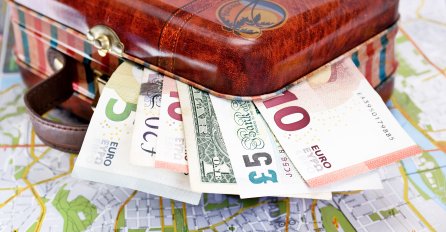 'Izgubila sam novčanik na autobuskoj stanici u kojem je bilo 300 eura i 200 dolara'