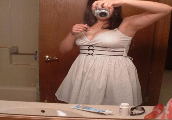 Zbog njih nikada nećemo slikati selfije u blizini ogledala (FOTO)