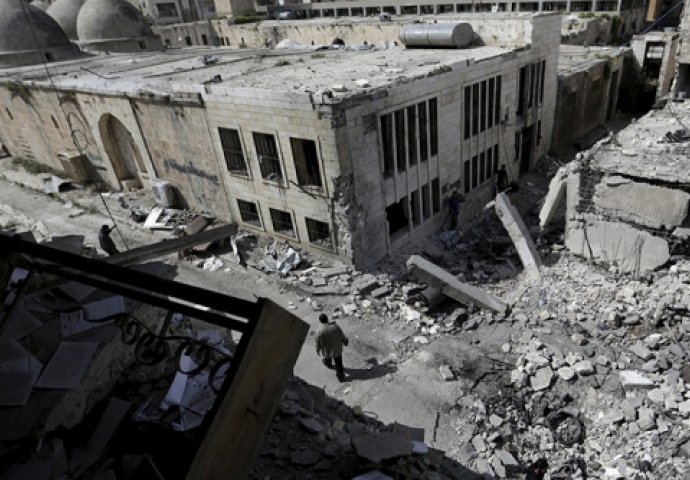 SAD gađale sirijsku vojsku - 62 mrtvih, Pentagon saopćio da je bilo "nenamjerno"