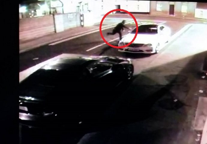 Pokušao je ukrasti auto, a na kraju nokautirao sam sebe na najgluplji način ikada (VIDEO)