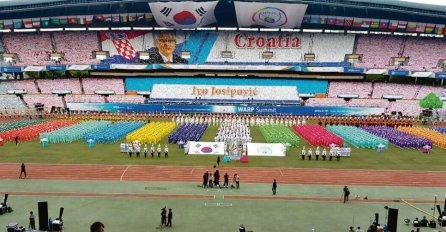 Korejska kontroverzna vjerska skupina priredila frenetičan doček Ivi Josipoviću