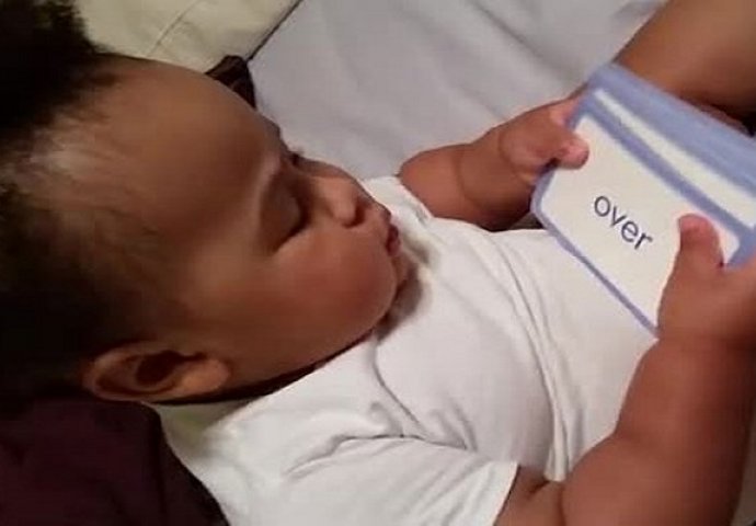 Mali genije: Ima samo 19 mjeseci, a zna da pročita 300 riječi (VIDEO)