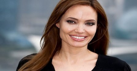 Sve ludačke ljubavi Angeline Jolie! Gubitak nevinosti u 14. godini, incest i lezbijske veze